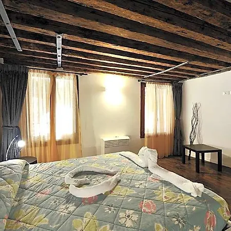 Red Rose - Grande In Un Palazzo Storico 3* Venetië