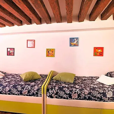 Apartamento Red Rose - Grande In Un Palazzo Storico *